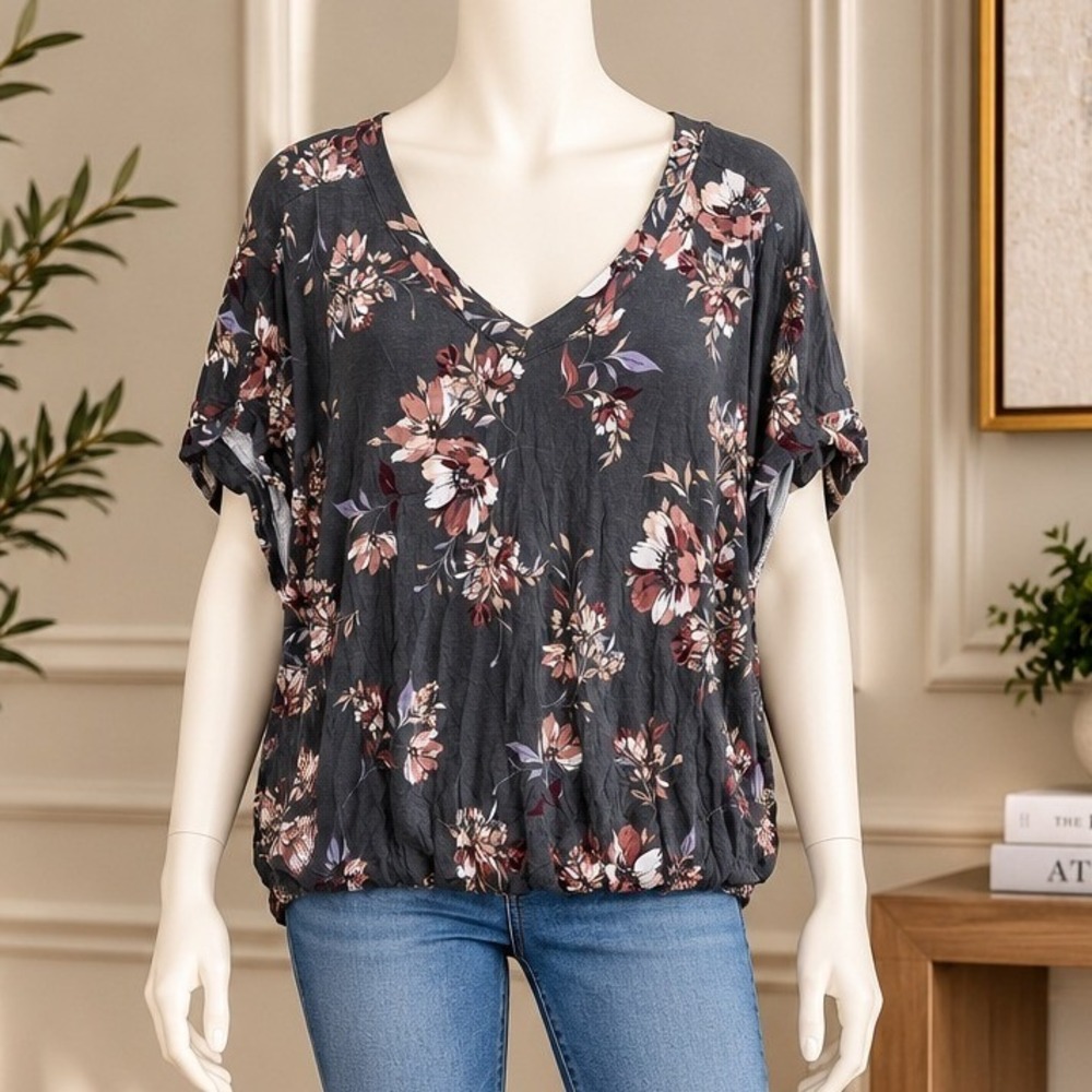 24/7 Comfort Apparel Gray Floral V Neck Top Stretch Knit Plus 4X